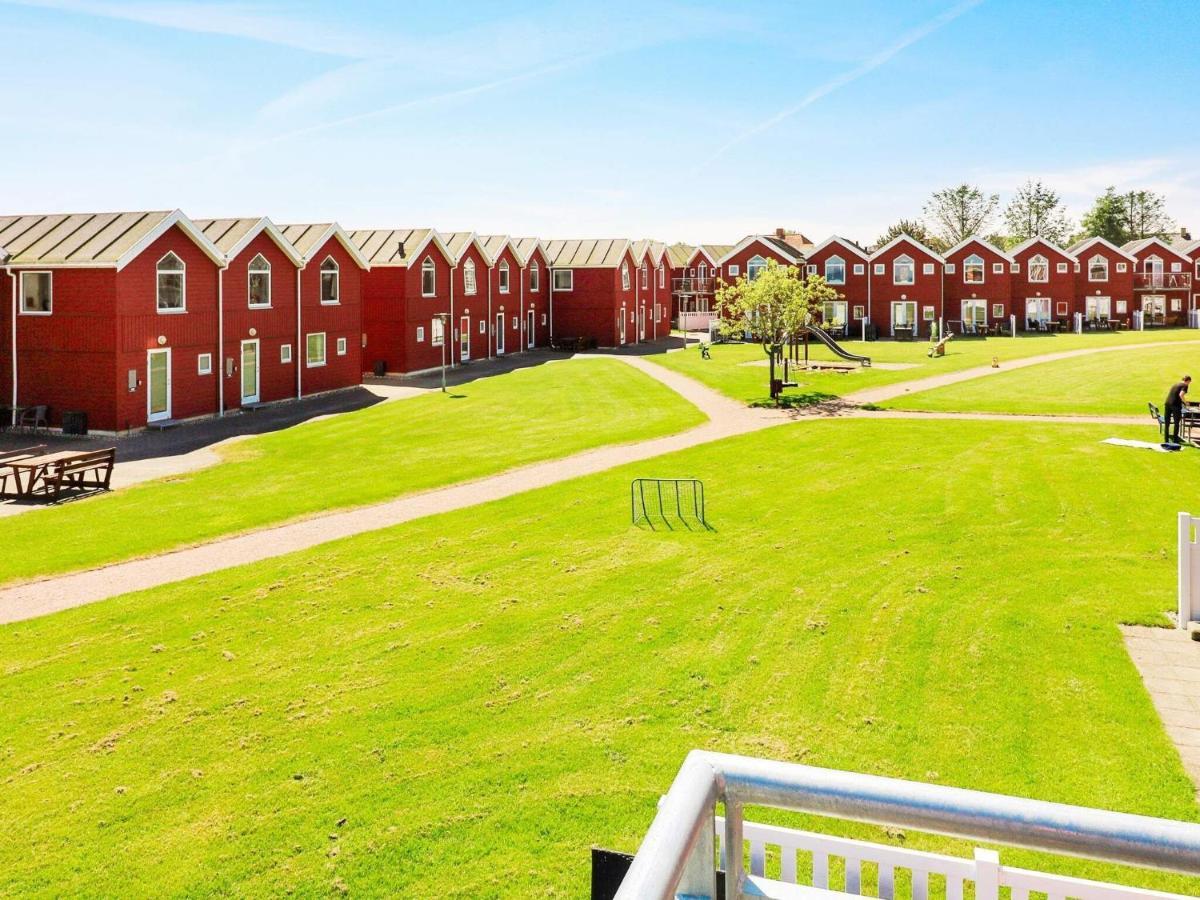 6 Person Holiday Home In Hadsund Exteriör bild